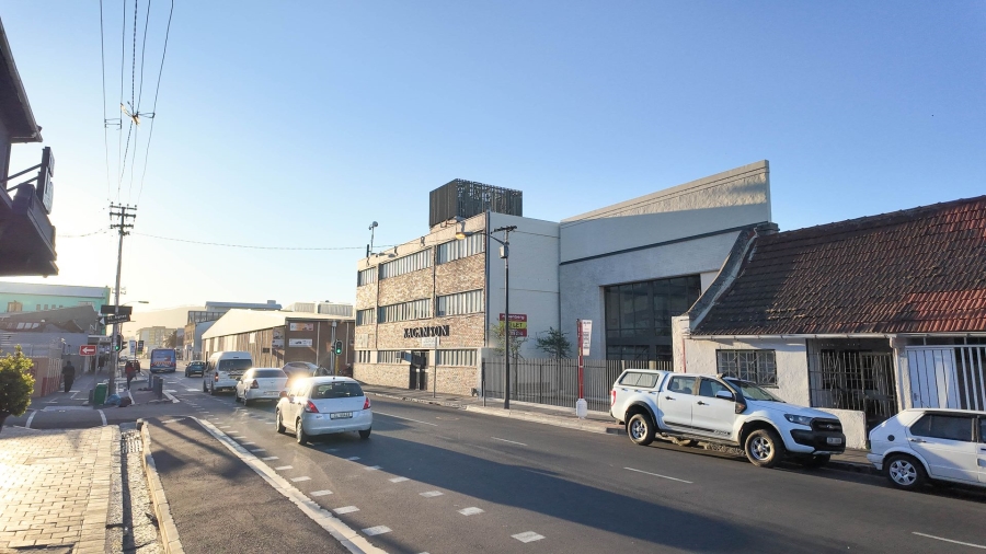 To Let Commercial Property for Rent in Woodstock Western Cape
